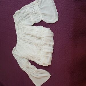 Cato. NWT. White, Off/On Shoulder, Balloon Like Tiers.100% Polyester. Size 26/28